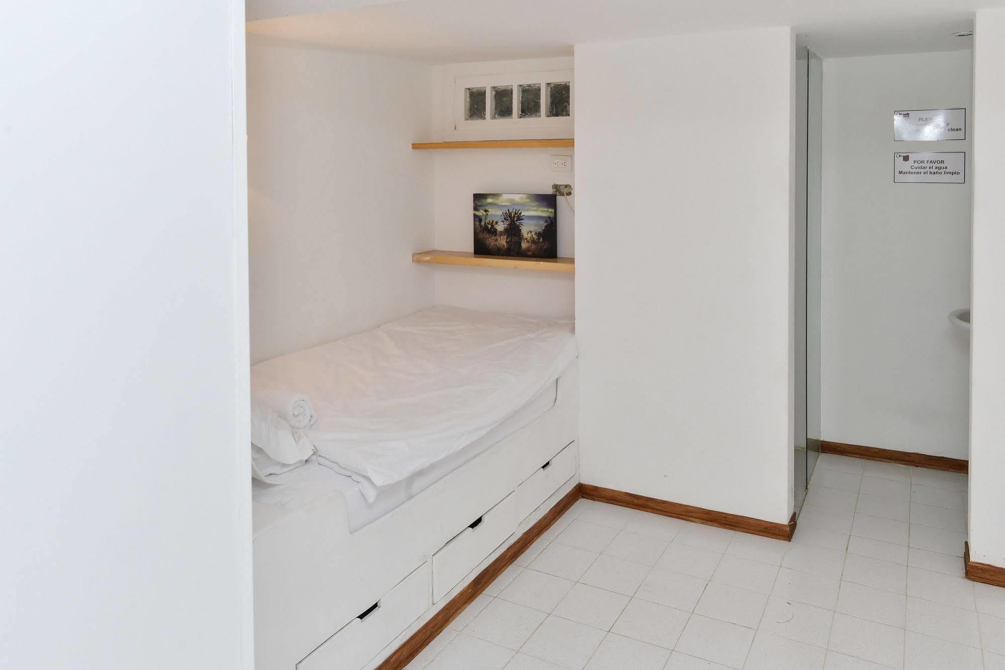 Mi Llave Hostels Богота Екстер'єр фото