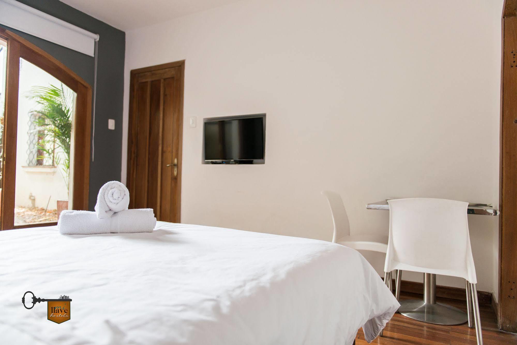 Mi Llave Hostels Богота Екстер'єр фото
