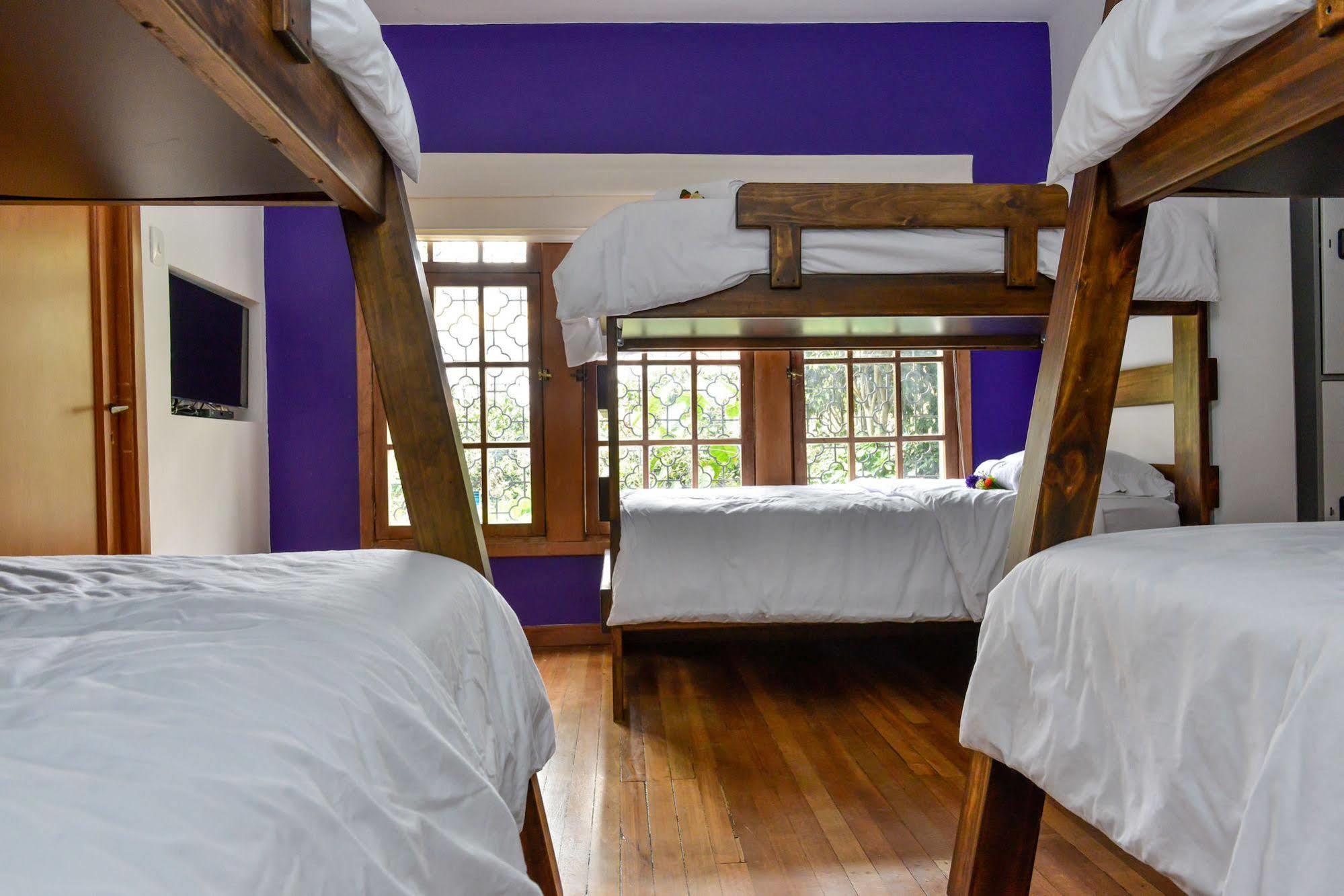 Mi Llave Hostels Богота Екстер'єр фото