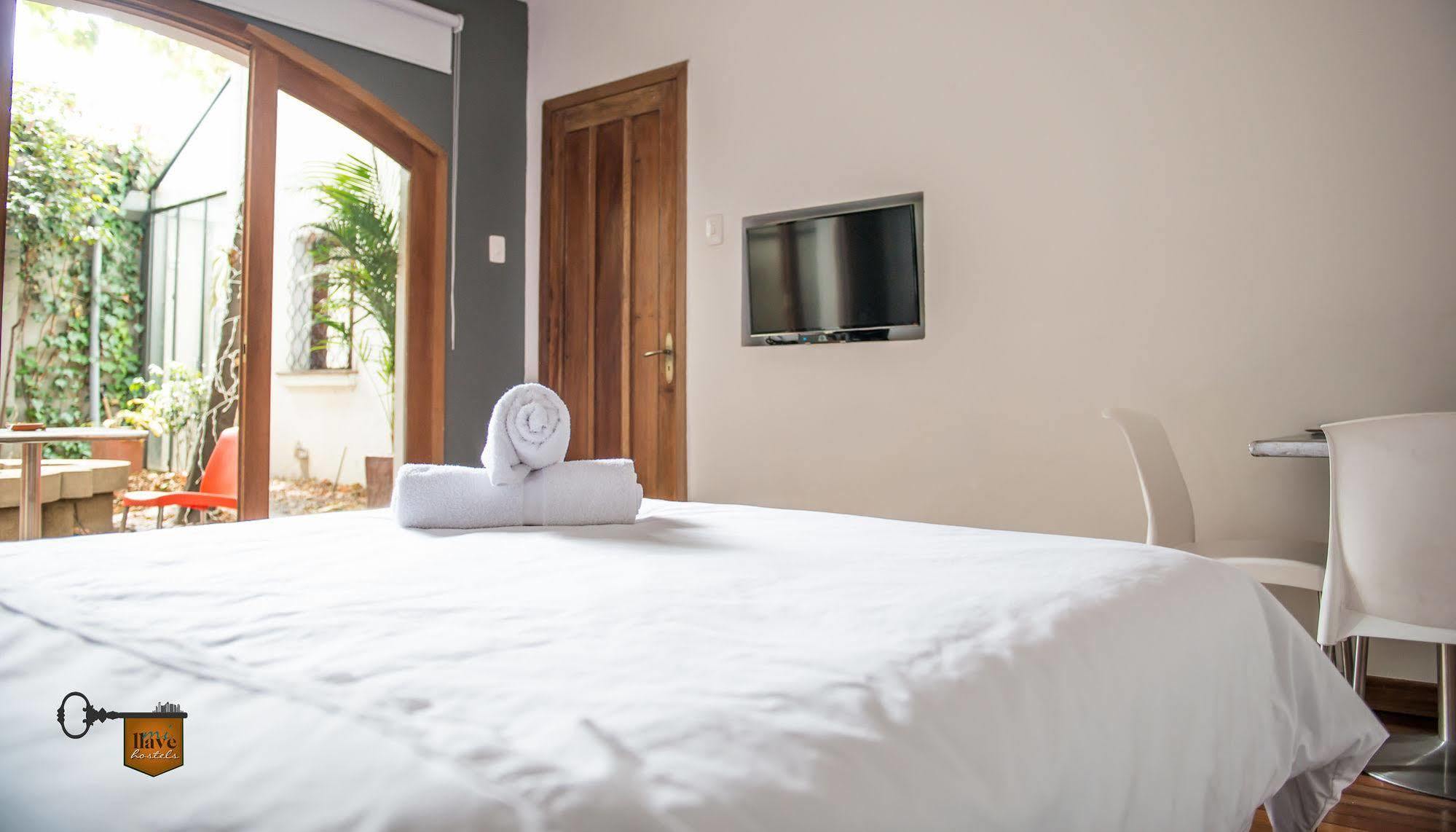 Mi Llave Hostels Богота Екстер'єр фото